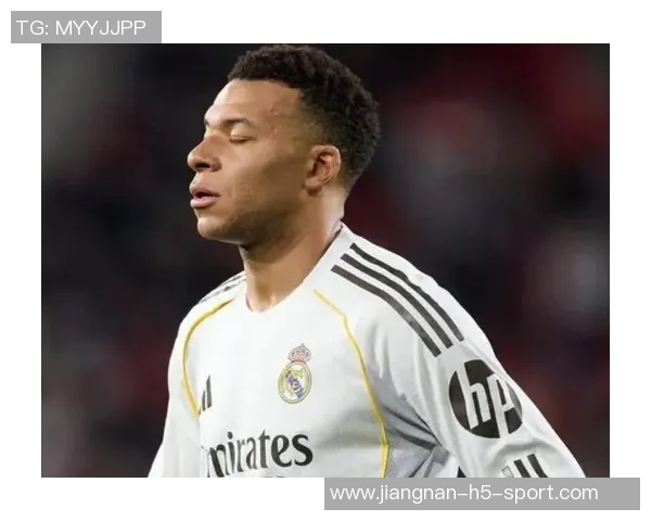 姆巴佩缺席比赛引发风波恩德里克替换阿森西奥后者愤怒摔球衣